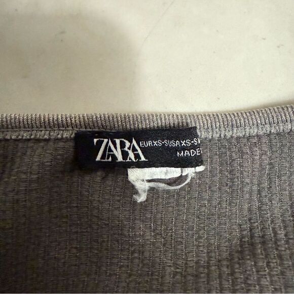 Zara ribbed crop top/bra - Picture 3 of 3